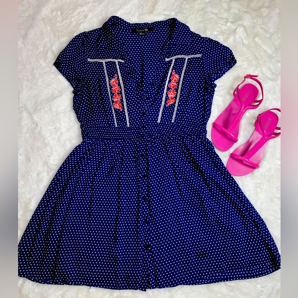 Forever 21 vintage Babydoll dress not included the pink sandals